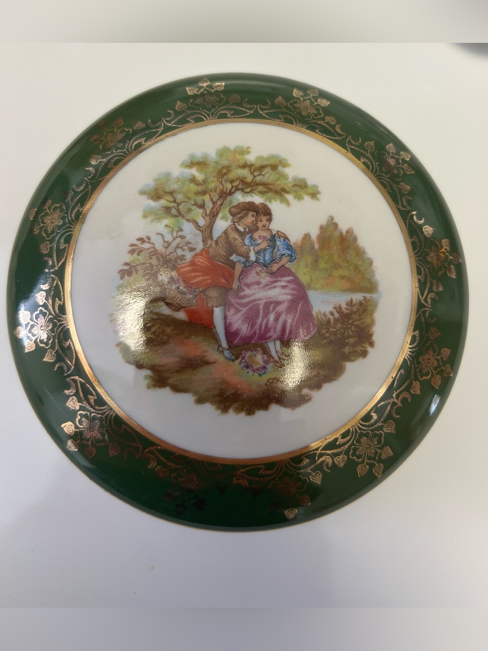 Antique Tressemann & Vogt (T&V Limoges France Box w/Lid Vintage Trinket Box 4"